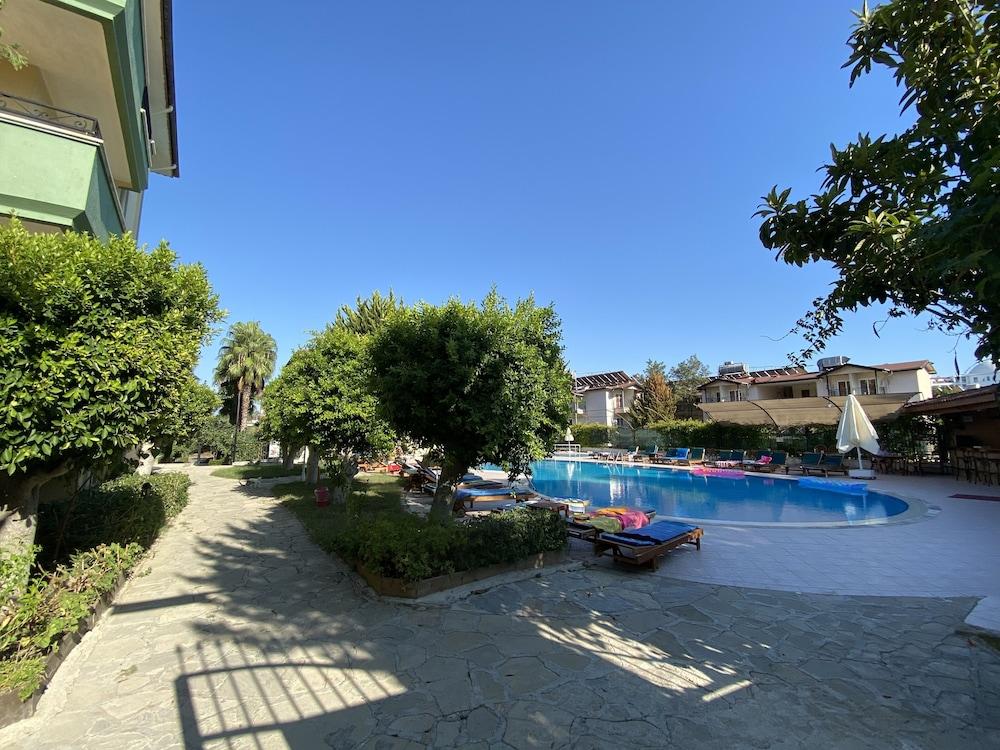 Melissa Garden Apart Hotel Side Bagian luar foto